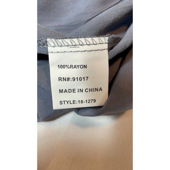 Solitaire Women's Medium Gray artisan Metallic Floral High-Low Button-Up Tunic S - Picture 3 of 8